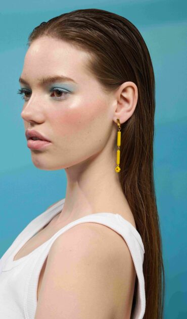 SUNNY σκουλαρίκι με γυάλινη χάντρα και λουλούδι Murano.