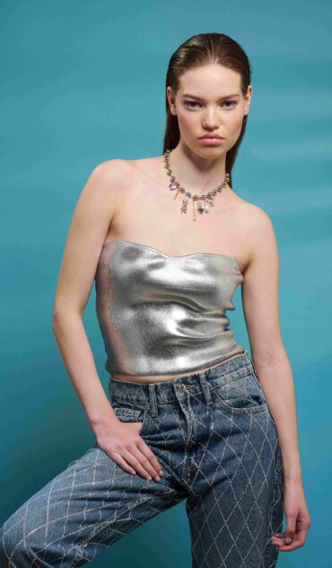 MELANTHE κολιέ με ατσάλινη αλυσίδα, χρυσά και επάργυρα στοιχεία, λευκή πέρλα και κρύσταλλα.