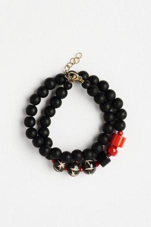 Rhodes βραχιόλι με κοκκάλινες σκαλιστές χάντρες .